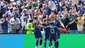 Bosnia and Herzegovina on verge of knockout stage after seeing off Qatar